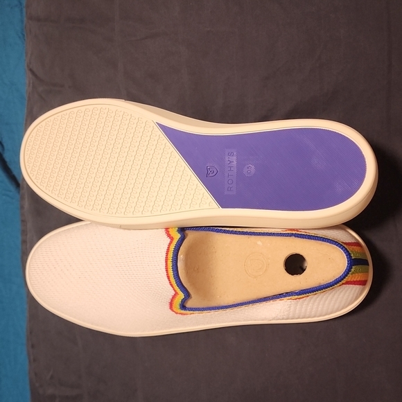 NWTs Rothy's White Rainbow 🌈 size 10.5 - Picture 4 of 9